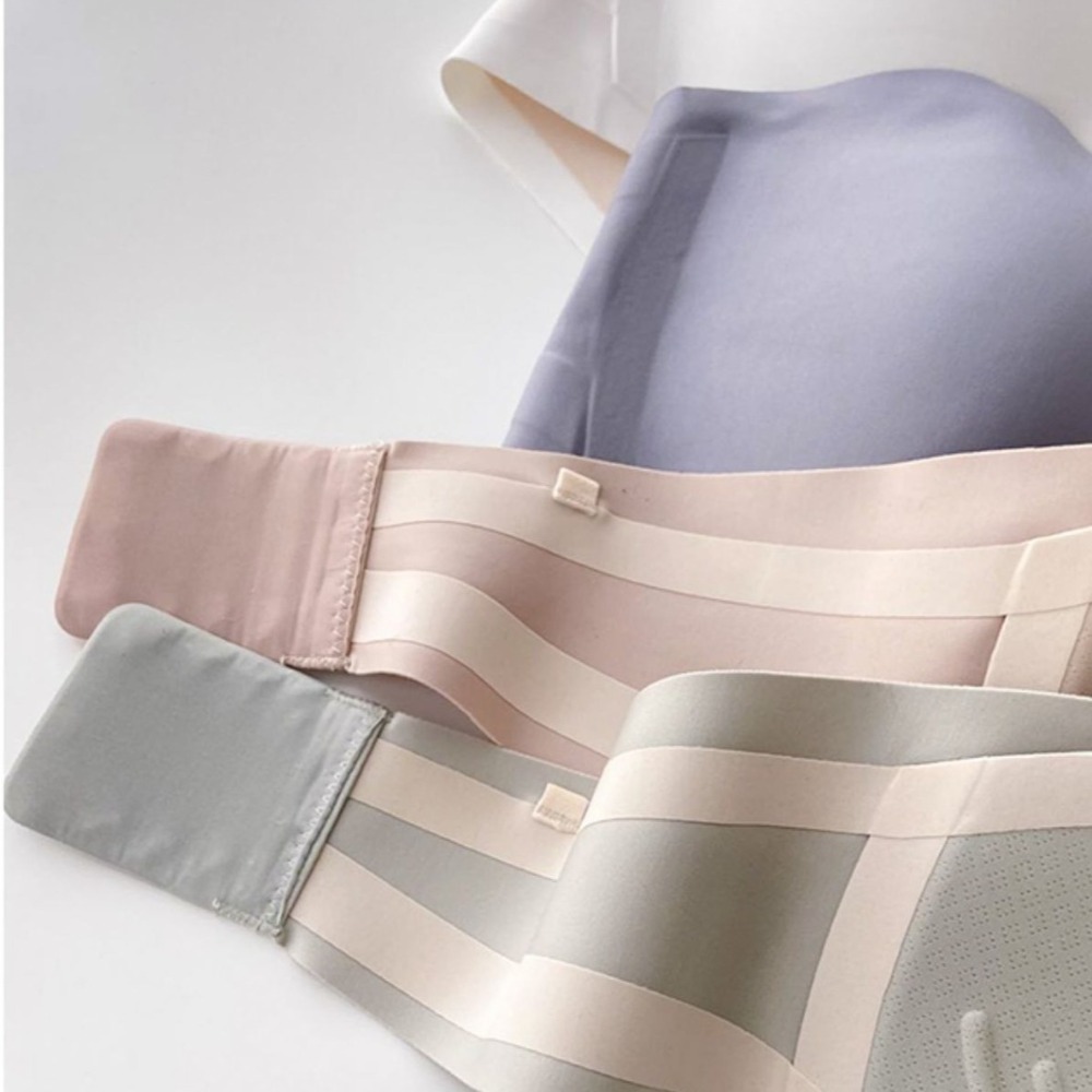 ソリッドカラーのストラップレスラップブラジャー目に見えないノ - Push Up Bra Padded のレビューと価格